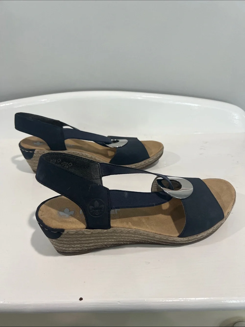 Rieker Navy Slingback Wedge Sandals with Silver Ring womens 39/8. stylish. comfo